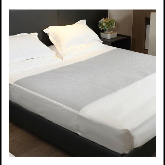 bed pad Other - JUSSYOS Reusable Bed Pad p1.